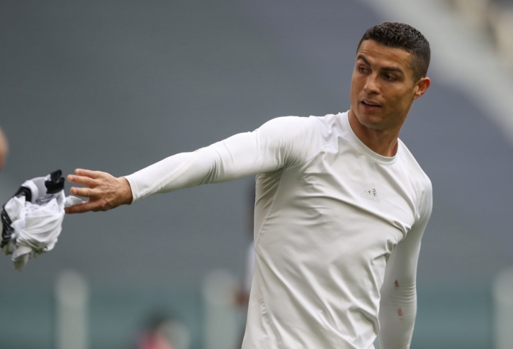 Ronaldo dứt áo rời Man United, gia nhập bến đỗ mới ‘không tưởng’?