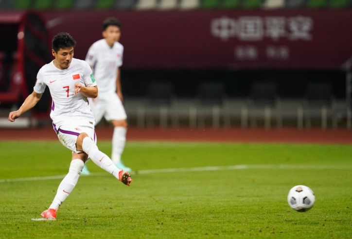 'Ronaldo Trung Quốc' đi đầu, 'Những chú rồng' nghiền nát đối thủ