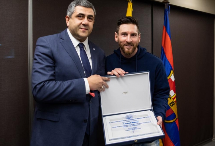 Sếp lớn chính thức xác nhận: Rõ đội bóng Messi muốn ký hợp đồng