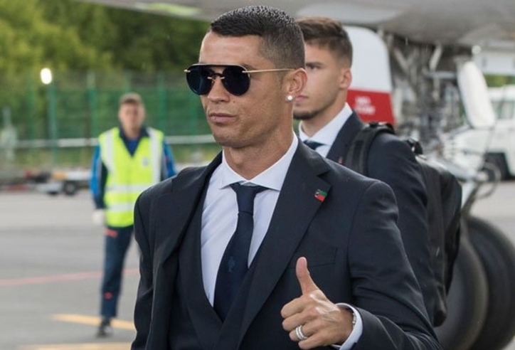 Rời Juventus, Ronaldo ký hợp đồng giá rẻ với ứng viên vô địch cúp C1?