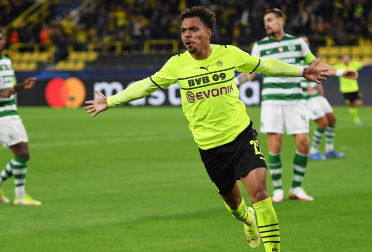 Video bàn thắng Dortmund 1-0 Sporting: 3 bàn bị từ chối, chiến thắng xứng đáng