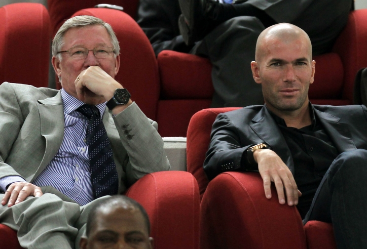 Xác nhận: Zinedine Zidane ấn định thời điểm có mặt tại Man United