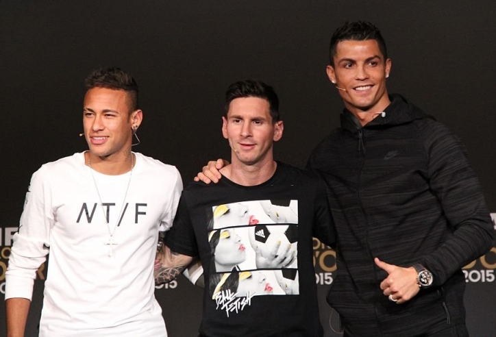 PSG trao cho Ronaldo hợp đồng ‘khủng’, Messi tỏ thái độ thẳng thừng