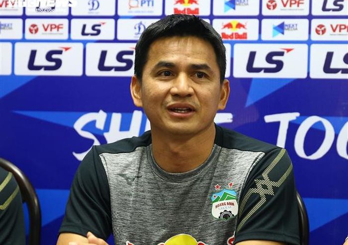 HLV Kiatisak cảm ơn Nam Định sau trận thắng Hà Nội