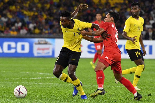 Huyền thoại Malaysia 'chê' trình độ cầu thủ nhập tịch