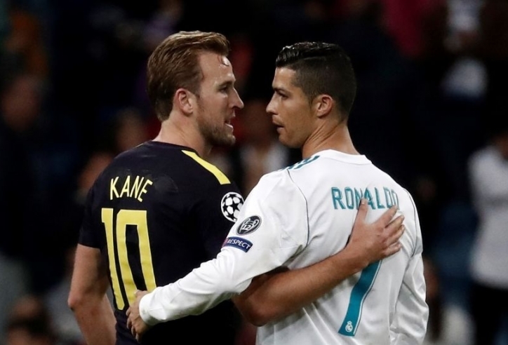 Kane nói với huyền thoại MU: 'Tôi muốn được như Ronaldo'