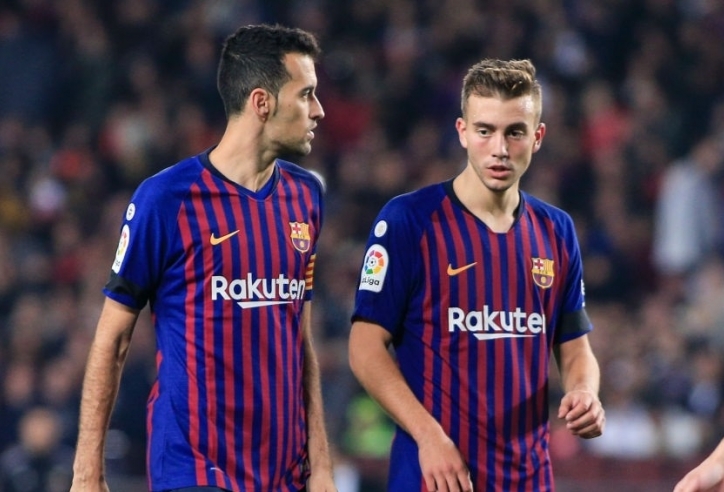 Busquets nói lời chia tay Barcelona