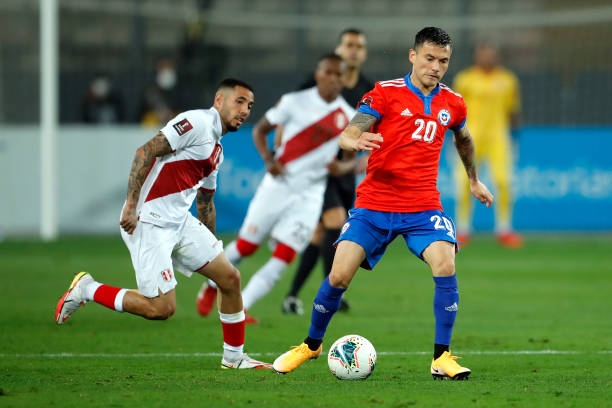 Video bàn thắng Peru 2-0 Chile: Gia tăng khoảng cách