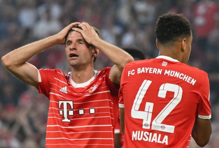 Yann Sommer hóa 'người nhện', Bayern Munich ngậm ngùi chia điểm trước khắc tinh