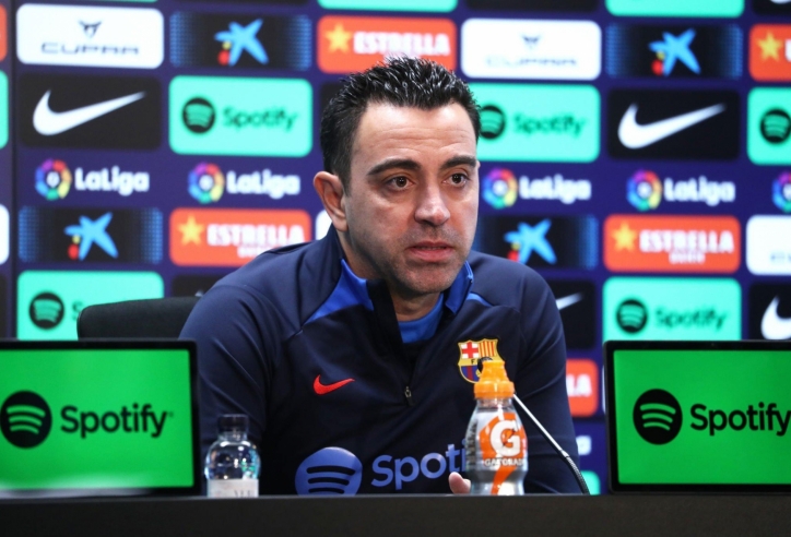 Barca vào chung kết Siêu cúp TBN, HLV Xavi vẫn hối hận vì một cầu thủ