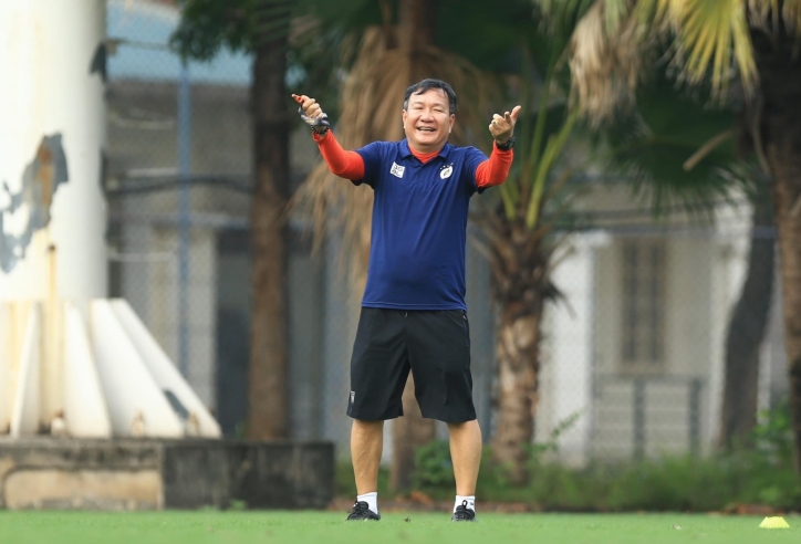 HLV Hà Nội: 'Tôi không quan tâm đến chuyện riêng của Quảng Ninh'