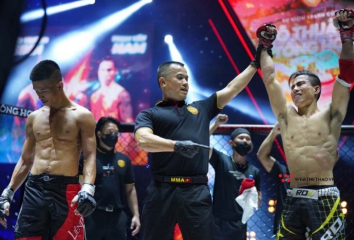 Phạm Văn Nam thắng nghẹt thở trước Bùi Trường Sinh tại Cúp MMA Việt Nam 2021