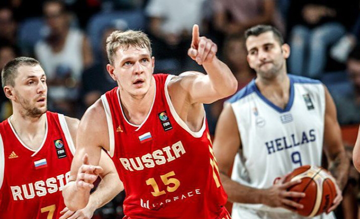 Bóng rổ Nga bị cấm thi đấu quốc tế, trọng tài cũng bị 'vạ lây'