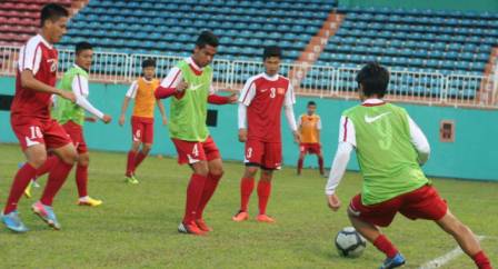 Video bóng đá: Chiêm ngưỡng 65 đường chuyền một chạm của U19 Việt Nam