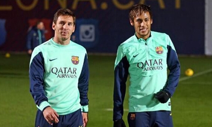 Video: Messi thua Neymar khoản sút trúng mục tiêu