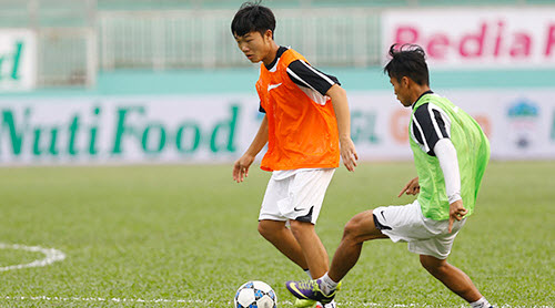 Đội trưởng U19 Việt Nam: 'Đã ra sân là chơi hết mình'
