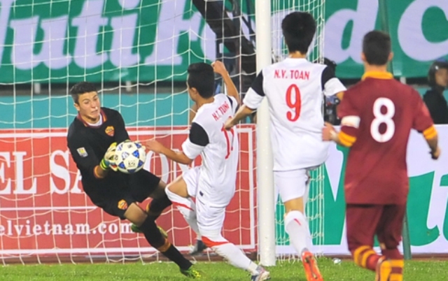 Video bàn thắng: U19 Việt Nam 1-2 U19 AS Roma (Cup tứ hùng)