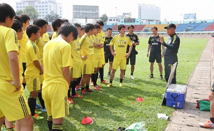 HLV Nhật Bản nói gì sau trận U19 Việt Nam – U19 AS Roma?