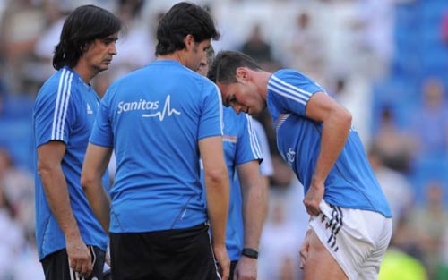 Gareth Bale chấn thương vì bị đồng đội 'chém'