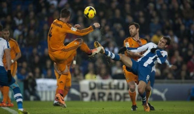 Video bàn thắng: Espanyol 0–1 Real (Vòng 19 - La Liga)