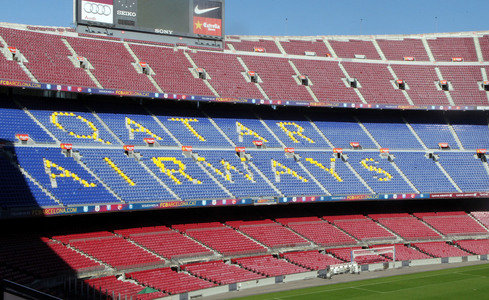Barca có thể đổi tên sân Nou Camp