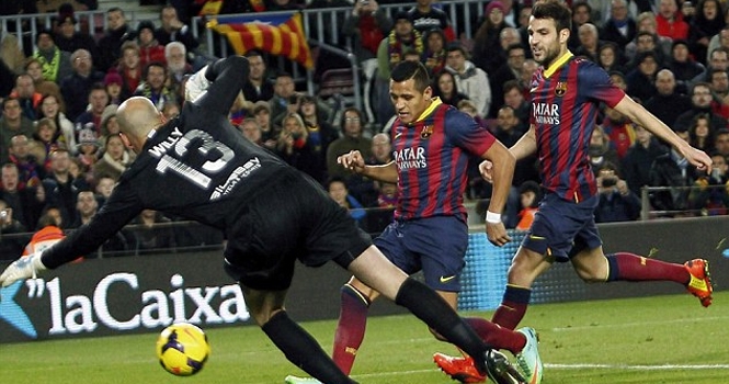 Messi tịt ngòi, Barca vẫn thắng đậm Malaga