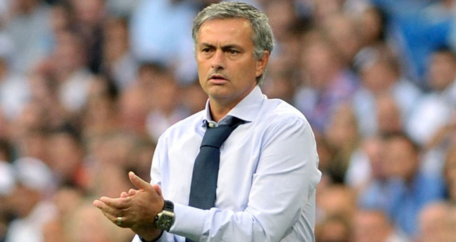 Mourinho run rẩy trước hàng công của Man City