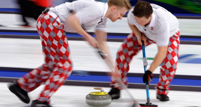 Tìm hiểu về môn Curling tại Olympic Sochi 2014