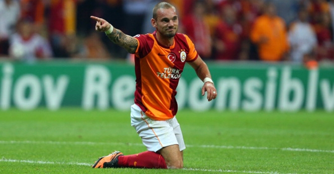 Wesley Sneijder: MU đã muốn có sự phục vụ của tôi