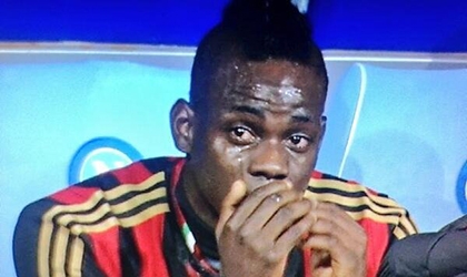 Balotelli của AC Milan bị phân biệt chủng tộc: Napoli phủ nhận