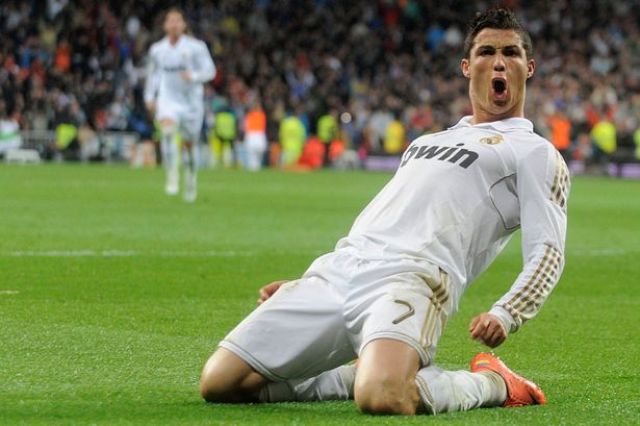 Video bóng đá: Cú đúp của Ronaldo vào lưới Atletico