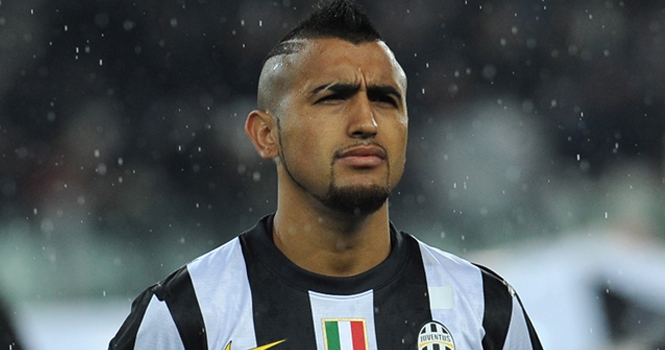 Real bất ngờ trở lại thương vụ Arturo Vidal