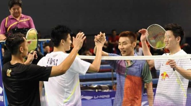 Video cầu lông: Lin Dan lần đầu đánh cặp cùng Lee Chong Wei