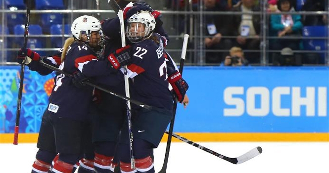 Tổng hợp Olympic Sochi ngày thứ 9: Mỹ và Canada tiếp tục thống trị ở môn Hockey