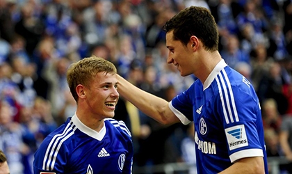Draxler và Meyer sẽ ở lại Schalke