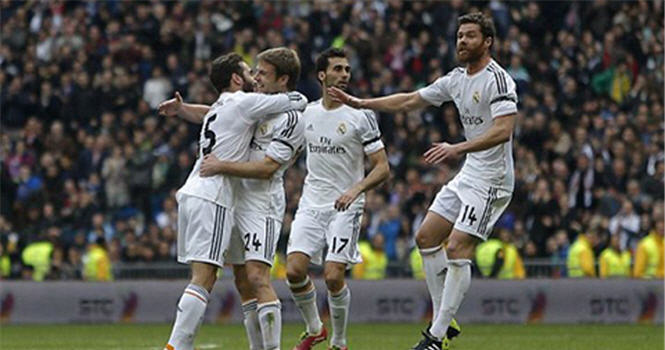 Bale lập “siêu phẩm” trong chiến thắng 3 sao của Real