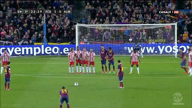 VIDEO: Messi ghi tuyệt phẩm đá phạt, Barca áp sát Real