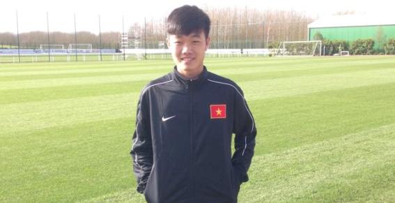 Đội trưởng U19 Việt Nam trả lời phỏng vấn bằng tiếng Anh