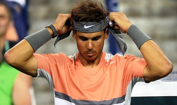 Rafael Nadal 'ngã ngựa' tại vòng 3 Indian Wells Masters