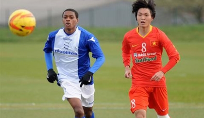 HLV U19 Birmingham nhận xét thế nào về lối đá của U19 Việt Nam?