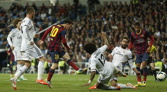 Video bàn thắng: Real 3-4 Barca (VĐQG Tây ban Nha 2013/14)