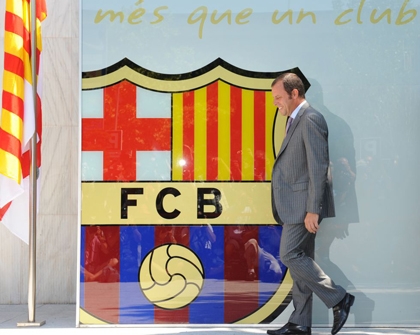 HOT: Barcelona bị cấm tham gia chuyển nhượng 1 năm