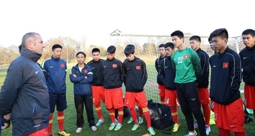 HLV Guillaume Graechen: U19 Việt Nam vẫn còn quá nhiều điểm yếu