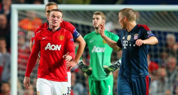 Rooney nói gì về chiếc thẻ đỏ của Schweinsteiger?