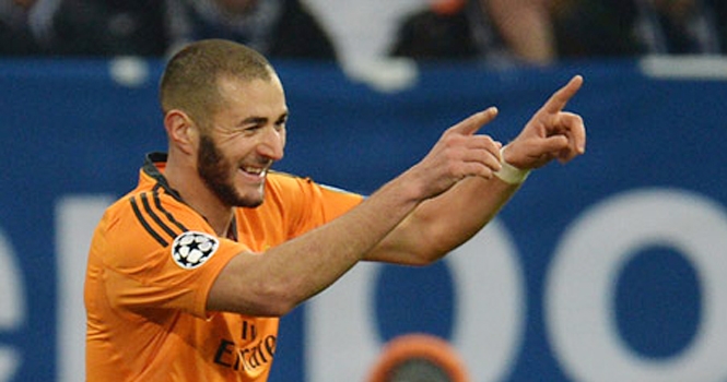 Benzema muốn PSG vào CK Champions League