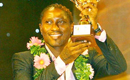 Tiến đến giải thưởng Quả bóng vàng 2013: Merlo bị “kẹp” bởi bộ đôi của HN T&T