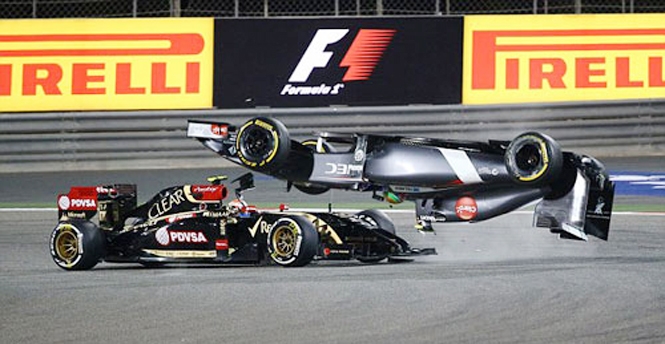 Video đua xe F1: Tai nạn kinh hoàng tại chặng Bahrain GP