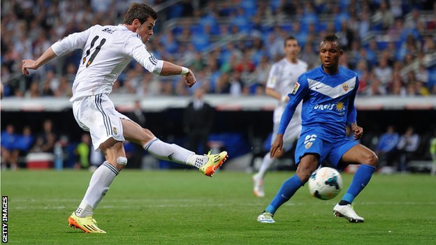 Video bàn thắng: Real Madrid 4-0 Almeria (VĐQG Tây ban Nha 2013/14)