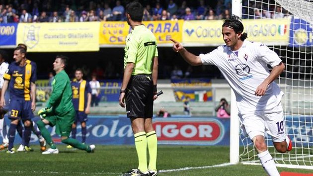 Video bàn thắng: Verona 3-5 Fiorentina (VĐQG Italia - Vòng 33)
