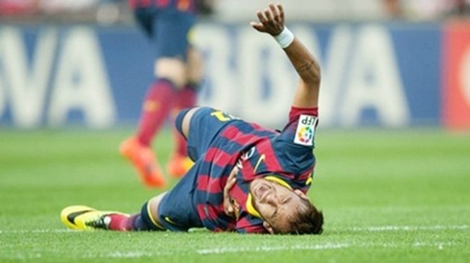 Video bóng đá: Neymar đóng kịch tệ hại trong thất bại của Barcelona